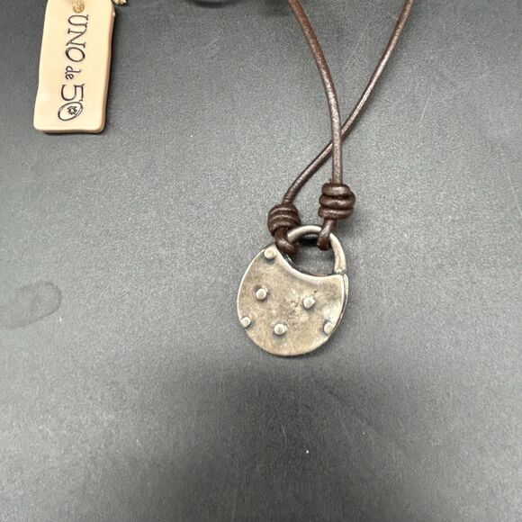 Vintage Unlock UNOde50 Silver Tone Lock Necklace With Tag - Picture 5 of 5